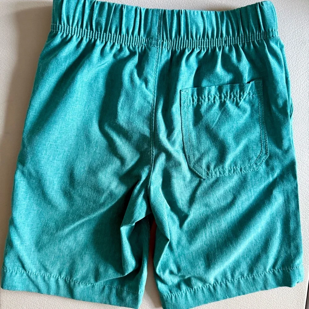 OshKosh B'Gosh Boy’s Drawings Shorts | Size 5 Yrs | Teal & Gray Shark
